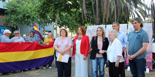 El Ayuntamiento rinde un homenaje institucional a las personas de Sevilla que fueron deportadas a los campos de concentración nazis