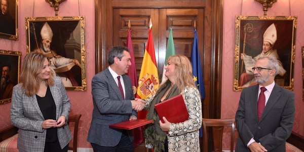 El Ayuntamiento y la Federación de asociaciones de mujeres gitanas firman un convenio de colaboración para impulsar conjuntamente acciones culturales, sociales o de fomento del empleo