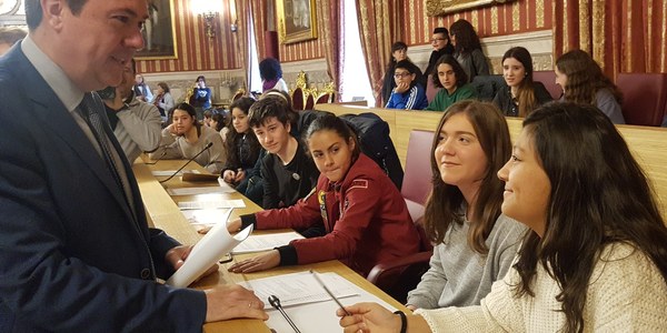 El Consejo de la Infancia destaca la importancia de un lenguaje integrador, la corresponsabilidad y el compromiso como vehículos de una educación en Igualdad
