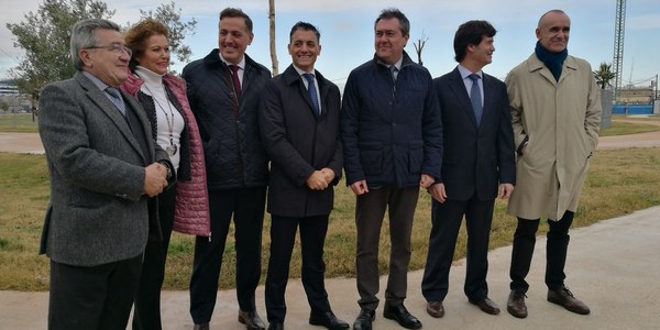 El desarrollo urbanístico de Hacienda del Rosario previsto en el PGOU se inicia con las obras de las primeras 142 viviendas de un total de 2.000 y arranca el trámite para la promoción de VPO por parte de Emvisesa
