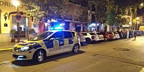 El dispositivo policial evita y disuelve concentraciones nocturnas para el consumo de alcohol e interviene en establecimientos de Casco Antiguo, Nervión, Triana y Macarena