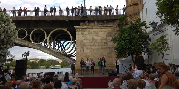El Distrito Triana clausura  el curso de sus 110 Talleres Socioculturales con  casi 2.000 participantes