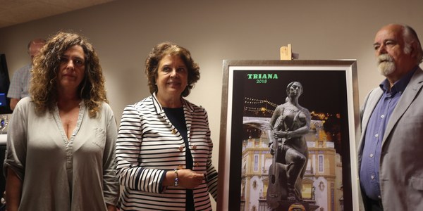 El Distrito Triana presenta el cartel de la Velá de Santiago y Santa Ana, una composición fotográfica del escultor y pintor Jesús Gavira que utiliza distintas técnicas como la fotográfica