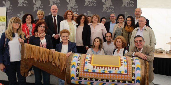 El I Certamen Infantil de Cuentos ‘Espejuelos’ premia a cuatro escolares de distintos centros de la ciudad en el marco de la Feria del Libro de Sevilla