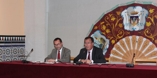 El Miércoles de Feria se cierra con la mayor cifra de viajeros de Tussam, con una gran afluencia de público y sin incidencias de gravedad