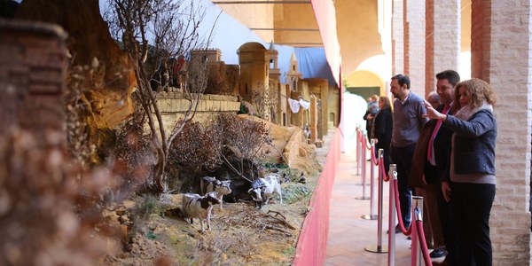 El Palacio de los Marqueses de La Algaba y el Hogar Virgen de los Reyes amplían el programa de actividades navideñas participativas del Ayuntamiento