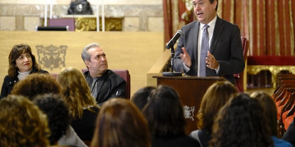 El programa municipal de empleo Integra cierra el año con la inserción laboral de 627 desempleados y con acciones de formación para casi 5.000 personas, el doble de los objetivos mínimos