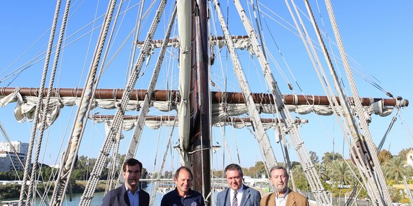 Espadas y Gracia visitan las réplicas de la Nao Victoria, la Carabela Boa Esperança y el Galeón Andalucía  que estarán atracadas en el Muelle  de las Delicias hasta el día 26