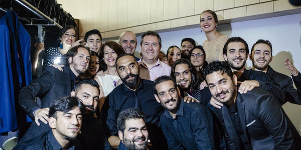 Factoría Cultural del Polígono Sur cierra su participación en la Bienal de Flamenco con otro lleno absoluto del espectáculo ‘3.000… DesCencias’