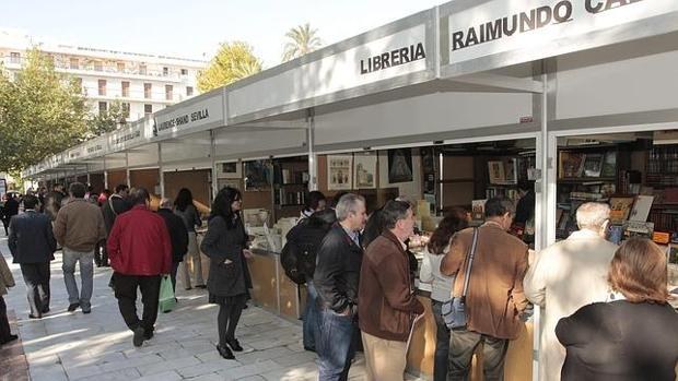 feria-libro-sevilla-dos-kdSD--620x349@abc.jpg