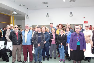 Foto alcalde  centro mayores (2).JPG