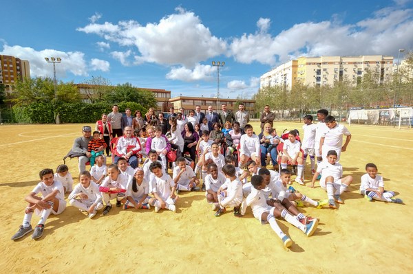 Visita alcalde al proyecto Fundación Real Madrid Foto alcalde proyecto Fundación Real Madrid.jpg