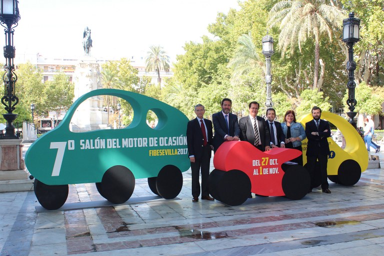 Foto Cabrera campaña Salón del Motor.jpg