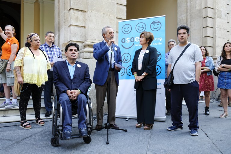 Foto Flores Día Mundial  Salud Mental.jpg