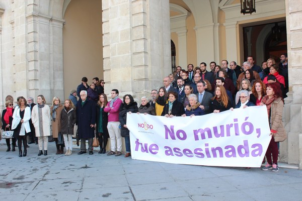 Foto minuto silencio violencia de género.jpg