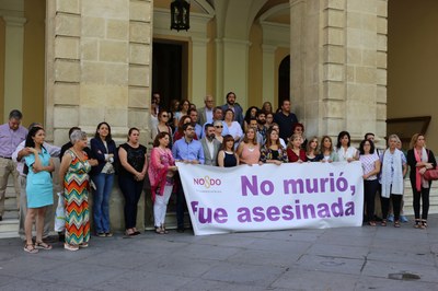 Foto Myriam Díaz concentración violencia machista.jpg