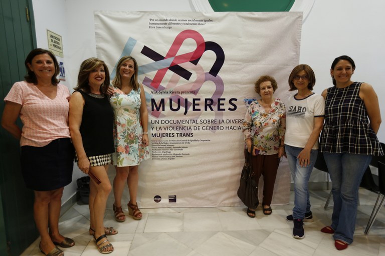 Foto Myriam Díaz documental Mujeres.jpg