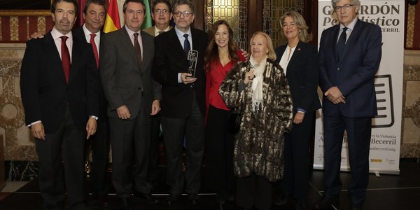 Ignacio Camacho recibe el  I Galardón Periodístico de la Fundación Alberto Jiménez-Becerril por su defensa de la memoria y la dignidad de las víctimas del terrorismo