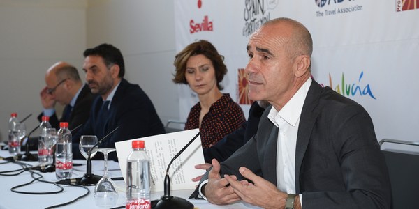 La mayor red de agencias y turoperadores del Reino Unido, ABTA, celebra su convención anual en Sevilla con medio millar de directivos y se convierte en oportunidad estratégica para reforzar un mercado en crecimiento para la capital andaluza