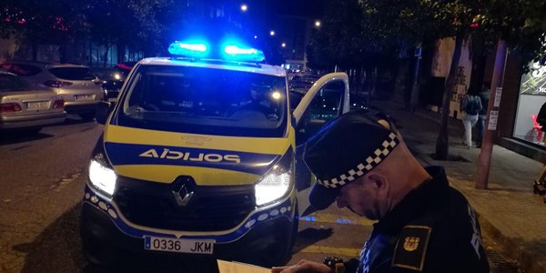 La Policía Local vuelve a activar el dispositivo especial que se ha centrado en Nervión, Casco Antiguo, Triana y Sur con inspecciones de establecimientos y 200 actuaciones relacionadas con el consumo de alcohol en la vía pública