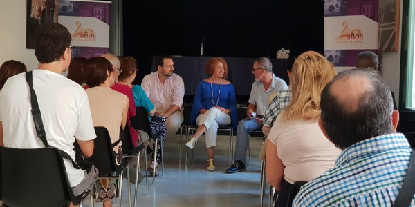 Los centros cívicos de Las Sirenas y San Julián celebran las dos décadas con programación cultural