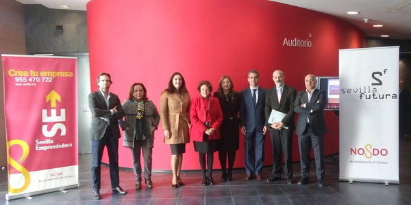Más de 200 profesionales de las TIC participan en una jornada organizada por el Ayuntamiento para impulsar la adaptación digital de pymes y comercios