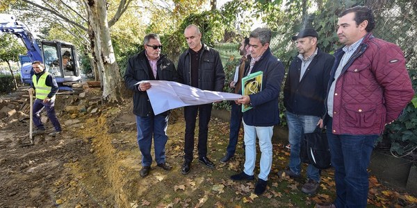 El Ayuntamiento inicia las obras de prolongación del carril bici de la Avenida Juan Pablo II en el marco del itinerario hacia la pasarela ciclopeatonal de la SE-30 y con 267.300 euros de presupuesto