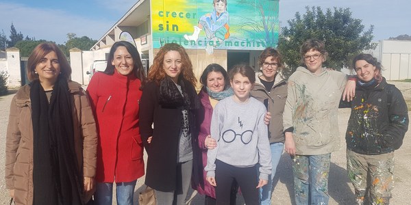 Parque Tamarguillo, San Jerónimo y Distrito Sur acogen murales de más de 25 metros con la violencia de género como enfoque común