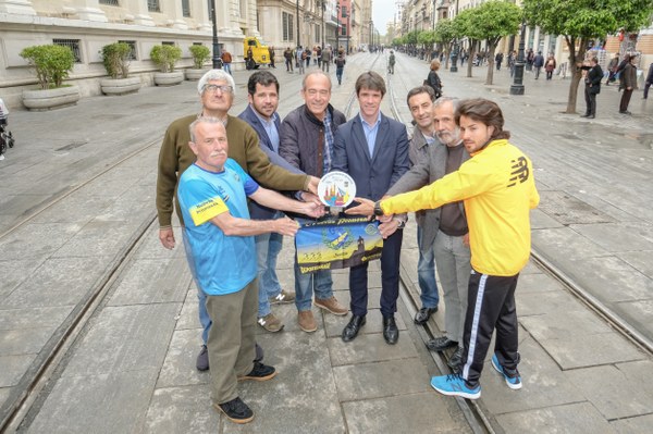 Premio participación Zurich Maratón Sevilla.JPG