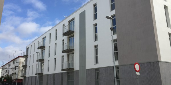 El Ayuntamiento recibe las primeras solicitudes de permutas de viviendas municipales en la barriada de Los Pajaritos, dentro de una convocatoria que finaliza el próximo 29 de noviembre