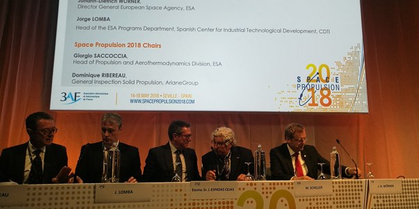 Sevilla acoge un nuevo congreso internacional sobre la industria aeroespacial con 700 profesionales de 30 nacionalidades y contará en 2019 por primera vez con el lanzamiento de un satélite con el nombre de la ciudad