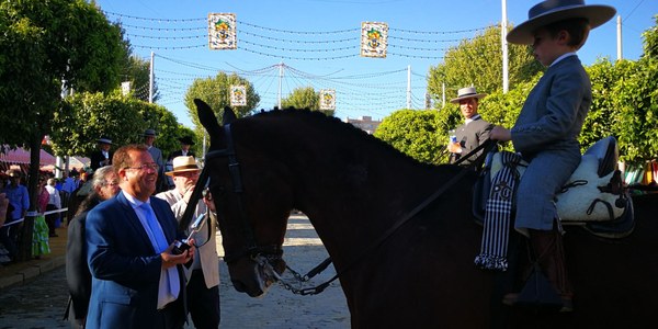 Una veintena de jinetes participan en el Concurso de Amazonas y Caballistas de la Feria de Abril