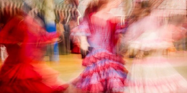 EXPOSICIÓN DE FOTOGRAFÍAS "COLOR DE ABRIL"