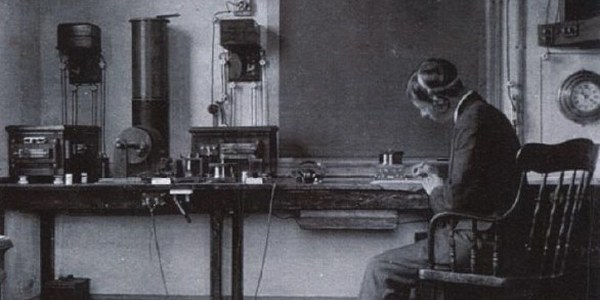 EXPOSICIÓN DE FOTOGRAFÍAS “100 AÑOS DE RADIO”