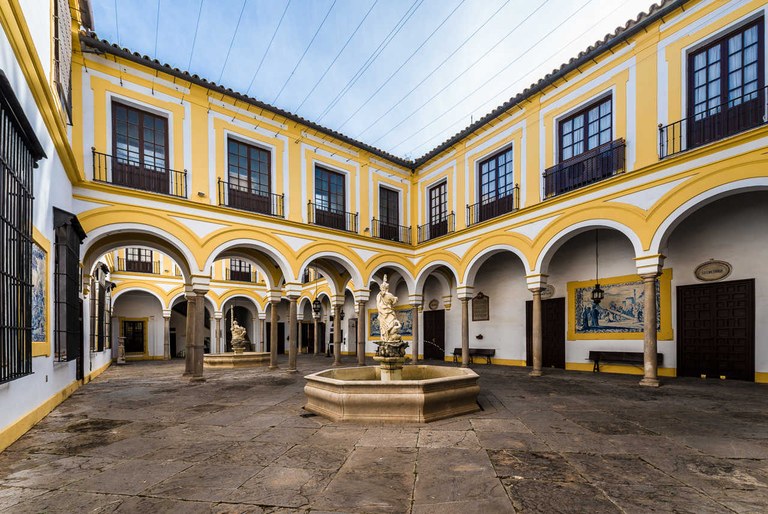 Hospital de la Caridad.jpg Hospital de la Caridad.jpg