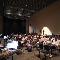 Es lo contrario. Público asistente 2