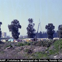 Chabolas en El Vacie. 1992. ©ICAS-SAHP, Fototeca Municipal de Sevilla, fondo Gasán