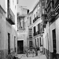 30. Calle Abades. Hundimiento parcial de la fachada de la Casa de los Pinelo. Septiembre de 1972 ©ICAS-SAHP, Fototeca Municipal de Sevilla, fondo Cubiles