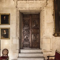 06 Salón San Fernando. Puerta de acceso. Planta alta - Ver pág. 79-95  Tomo I