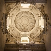 19 Cúpula de la escalera renacentista que da acceso al piso alto del Ayuntamiento Planta Alta. - Ver pág. 86-87  Tomo I