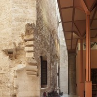 55 Planta baja. Límite entre la zona del siglo XVI y siglo XX - Ver pág. 79-95  Tomo I