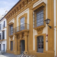 02 Casa de la Columnas. Fachada de la calle Pureza .  Ver p. 42-43 Tomo II