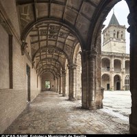 02 Claustro del patio central del monasterio. Ver pp. 32 y 33 Tomo II