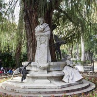 15 Monumento a Gustavo Adolfo Bécquer, obra de Lorenzo Coullaut Valera en el Parque de María Luisa.  Ver pp.257-281 Tomo I