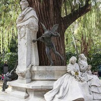 16 Monumento a Gustavo Adolfo Bécquer, obra de Lorenzo Coullaut Valera en el Parque de María Luisa.  Ver pp.257-281 Tomo I