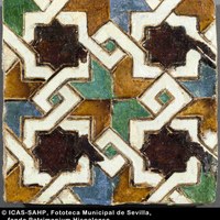 10 Olambre de cuerda seca. Fabricado en Toledo en el siglo XVI. Ver op.cit. p. 90. Tomo II