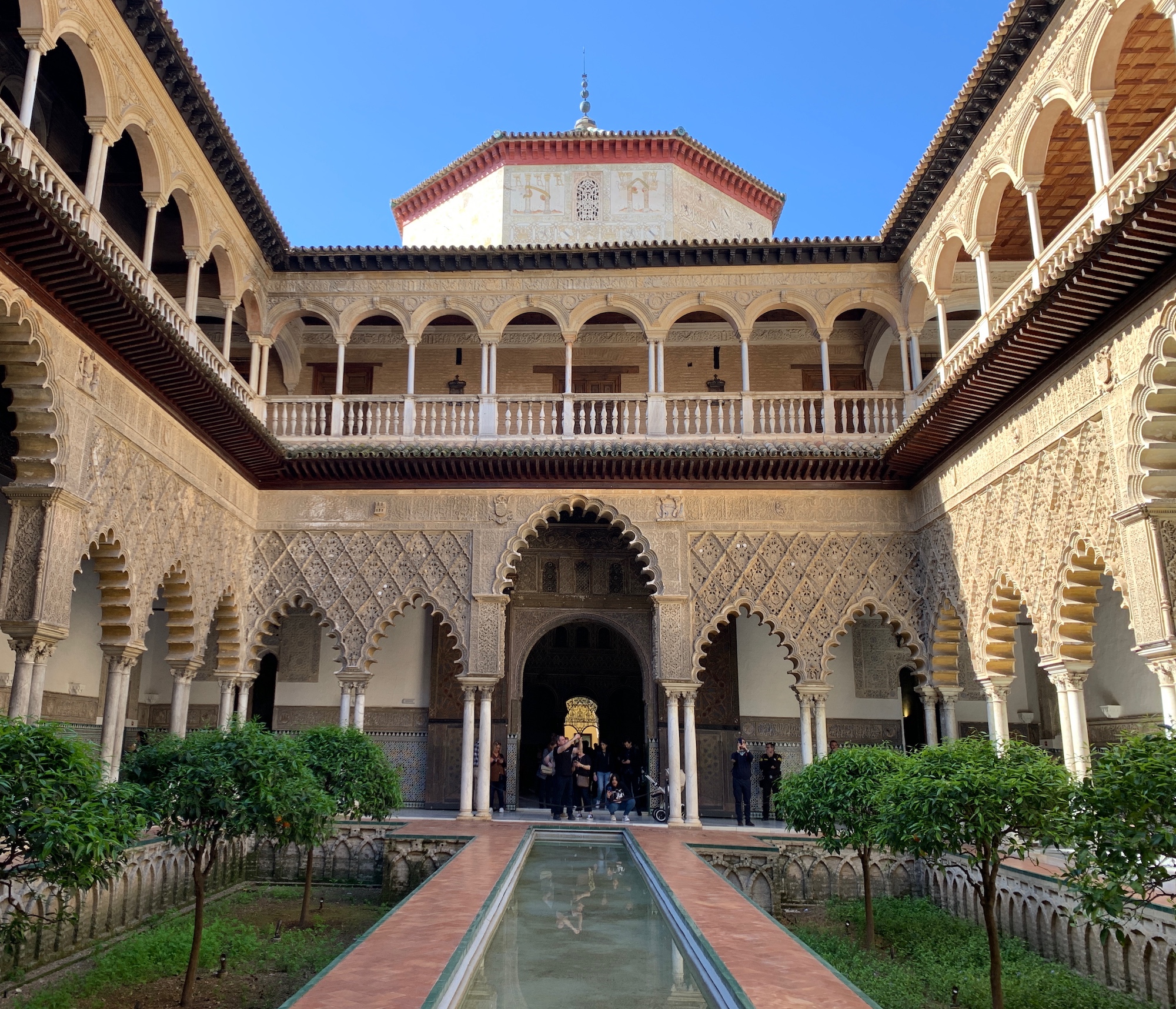 Real Alcázar de Sevilla — Veraneo en la city